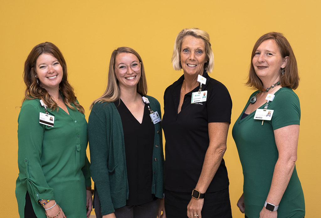 20191002WellConnectTeam_7984_al-72 WellConnect team members group photo
