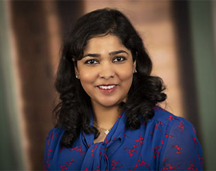 Akhila Ramayapally, MD portrait.