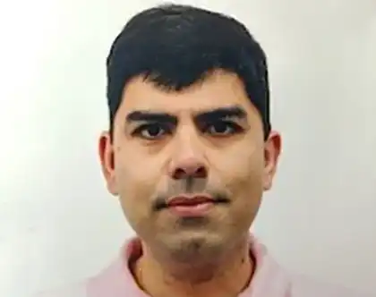 Vivek Rajani, MD portrait.